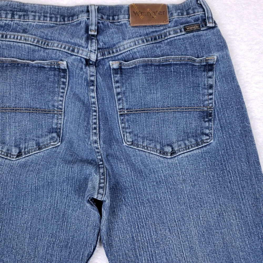 Wrangler Advanced Comfort Mens Straight Leg Jeans Medium Wash Blue 32x32* Cowboy
